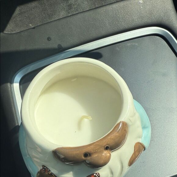 Butterfly Accented Ceramic Gnome Figurine candle NWOB - Picture 4 of 4